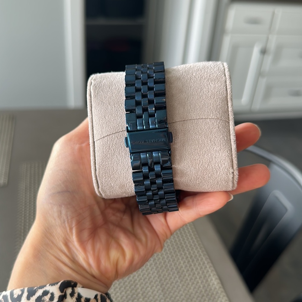 Mens Blue Michael Kors Watch! - Picture 3 of 3